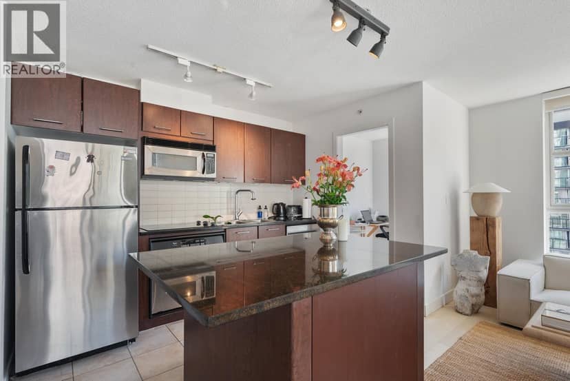 808 1199 SEYMOUR STREET, Vancouver, photo 2