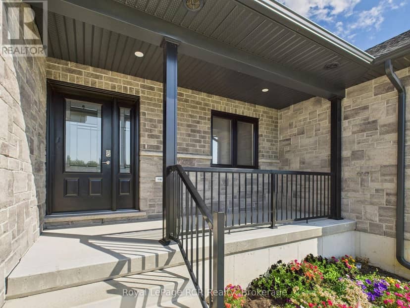 36 Jordan Crescent — photo 4 of 31