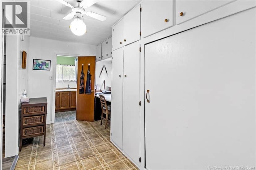880 Pleasant Drive, Minto, photo 5
