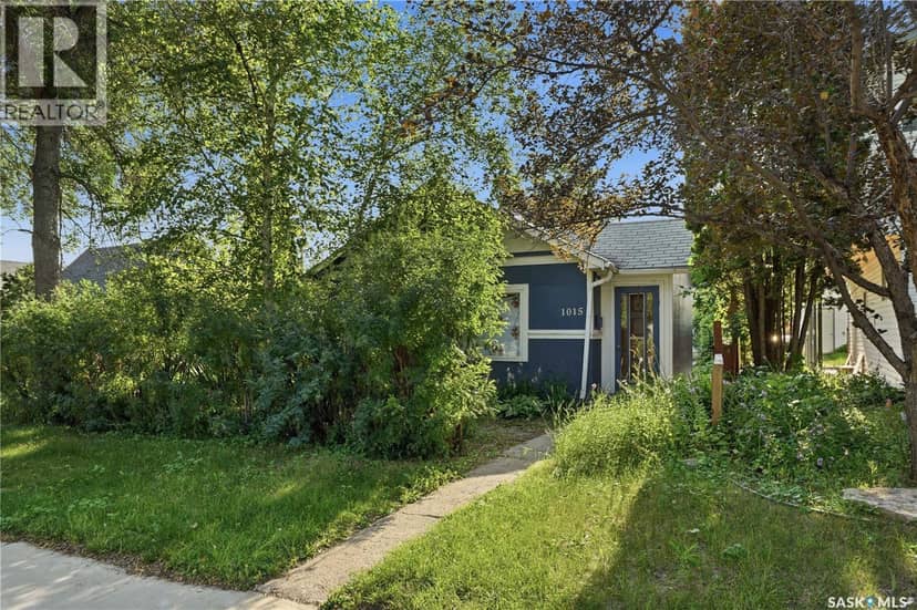 1015 J Avenue N — photo 1 of 26