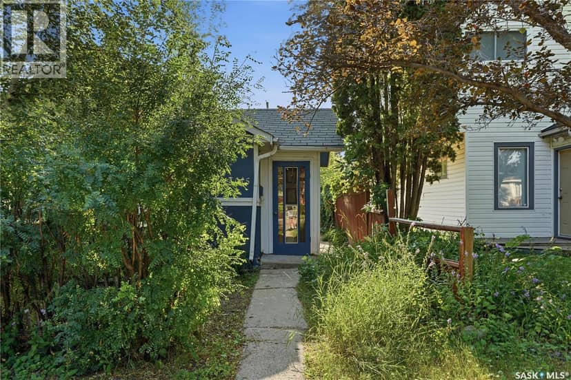 1015 J Avenue N — photo 3 of 26