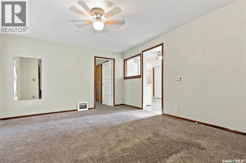 1015 J Avenue N — photo 8 of 26