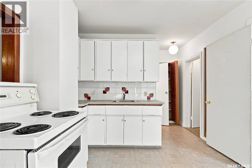 1015 J Avenue N — photo 9 of 26