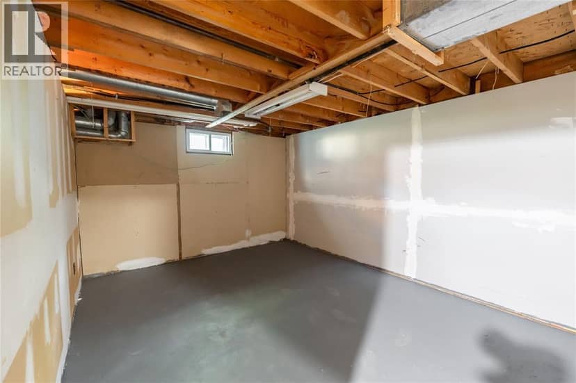 405 Cardiff PLACE — photo 11 of 34