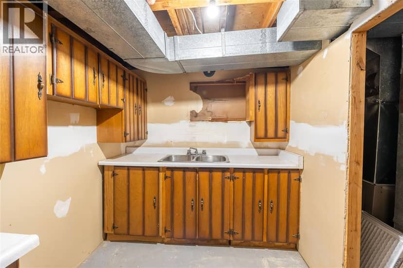 405 Cardiff PLACE — photo 10 of 34