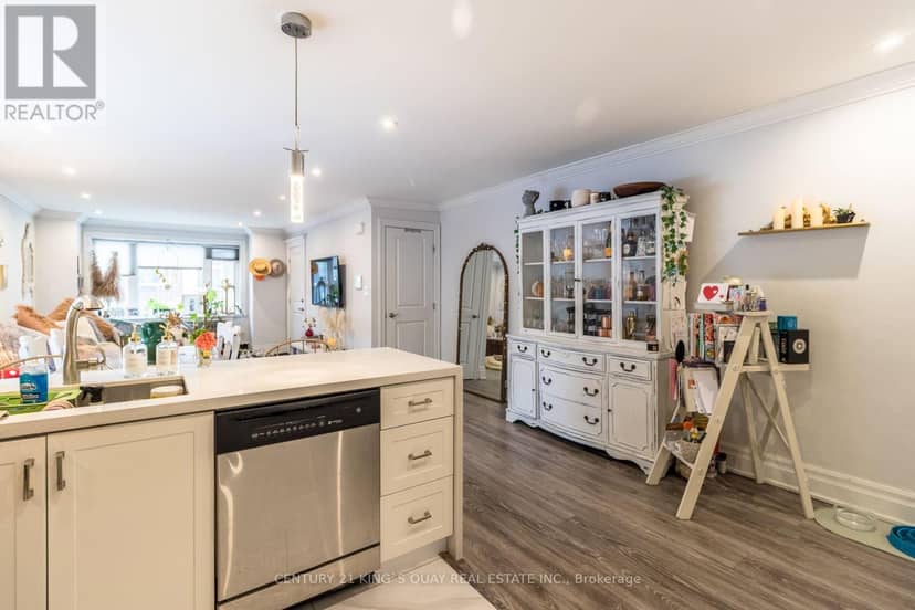 301 Cleveland Street — photo 6 of 32