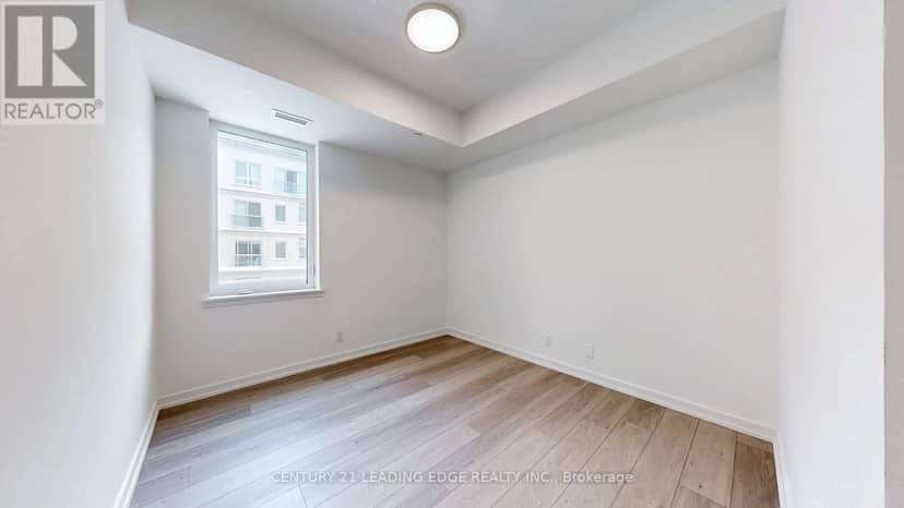 224 - 101 Cathedral High Street — photo 14 of 30