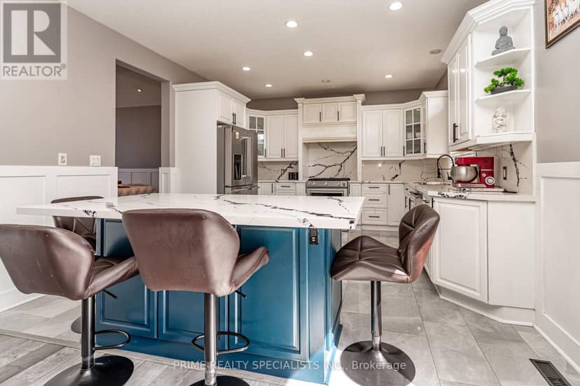 544 Lakeview Drive — photo 11 of 40