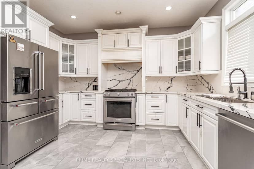 544 Lakeview Drive — photo 13 of 40