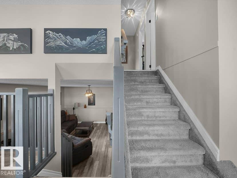 330 Pearson Cr NW — photo 19 of 40