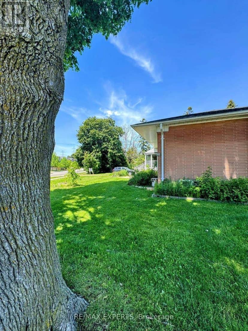 69 Lloyd Manor Road — photo 11 of 12