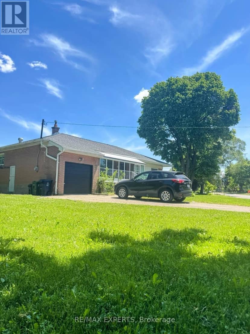 69 Lloyd Manor Road, Toronto, photo 8