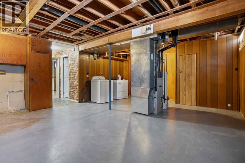 36 Grandview Crescent — photo 18 of 27