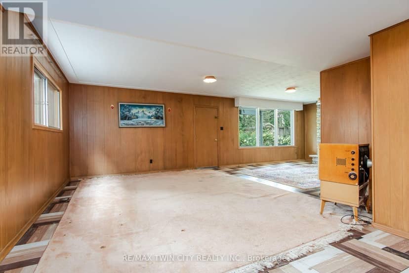 124 Carwood Avenue — photo 35 of 38