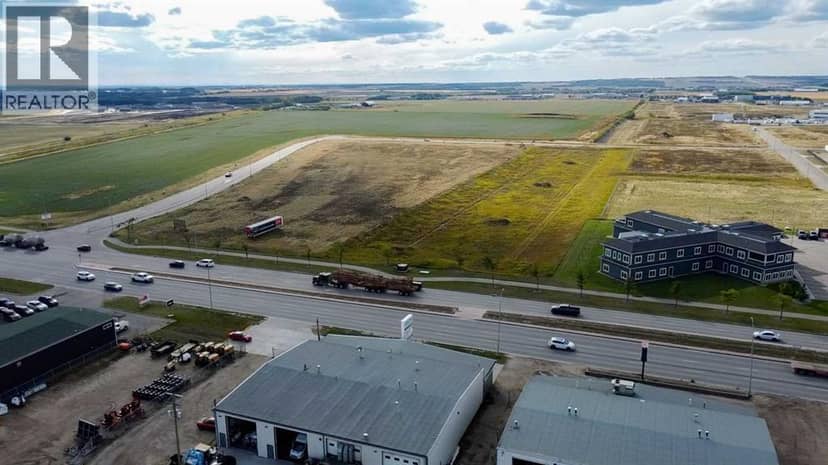 Lot 10 Railway Avenue, Grande Prairie, photo 4