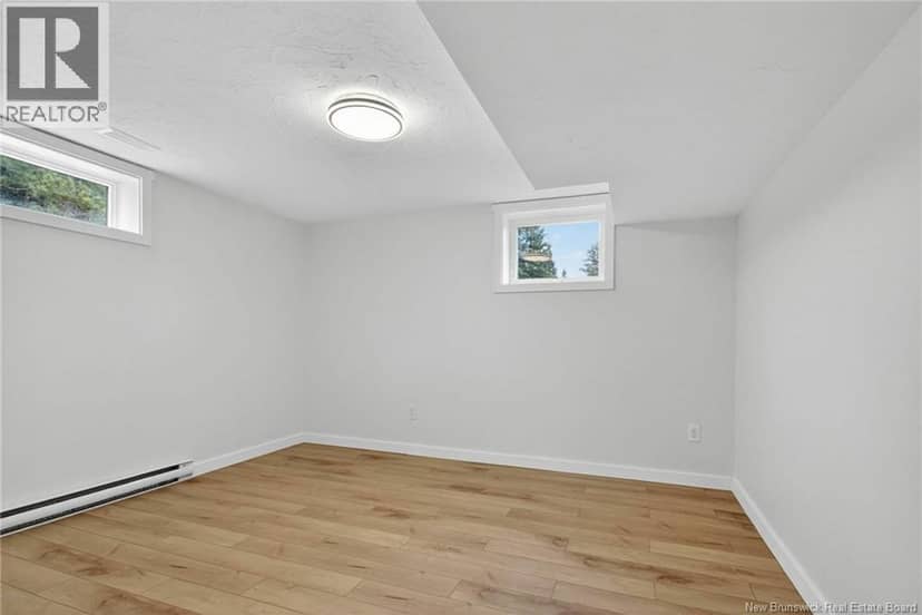 125 Evangeline Street — photo 16 of 20