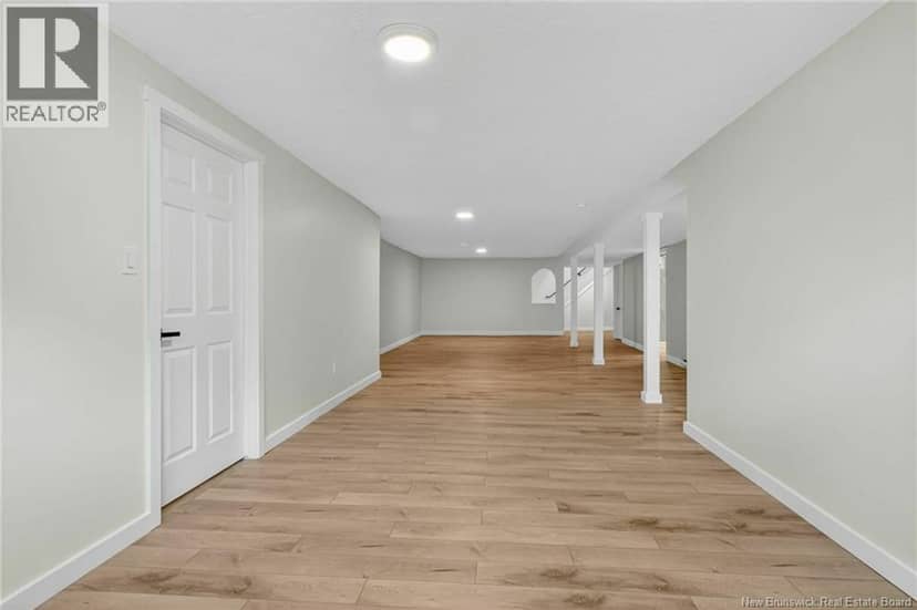 125 Evangeline Street — photo 18 of 20