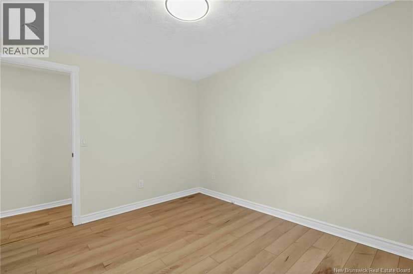 125 Evangeline Street — photo 14 of 20