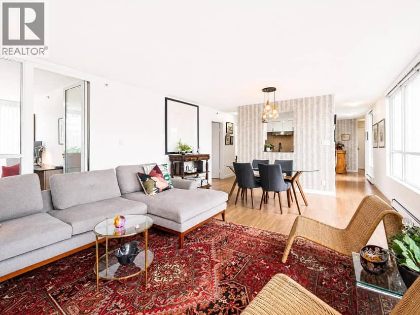 302 1228 MARINASIDE CRESCENT, Vancouver, photo 5