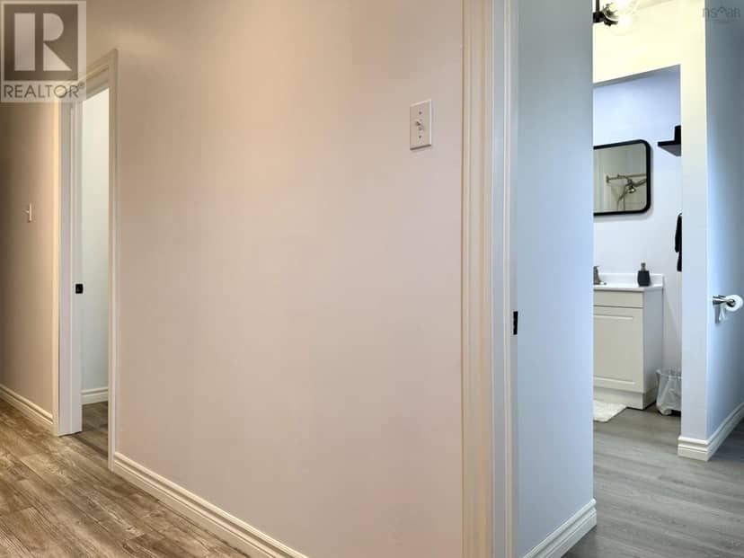 43 Queen Street — photo 24 of 40
