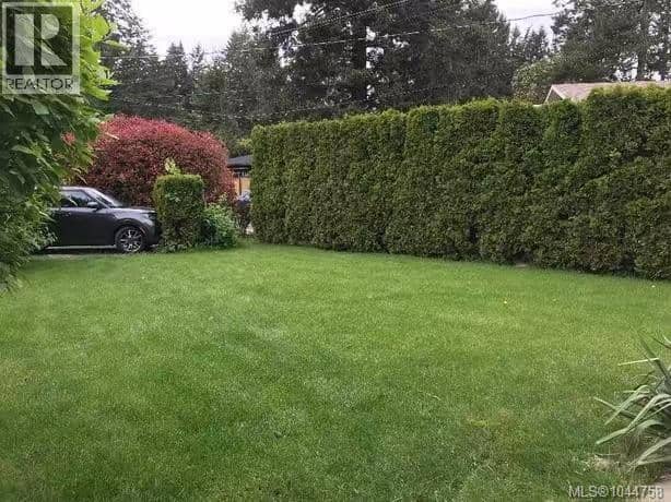 966 Haslam Ave, Langford