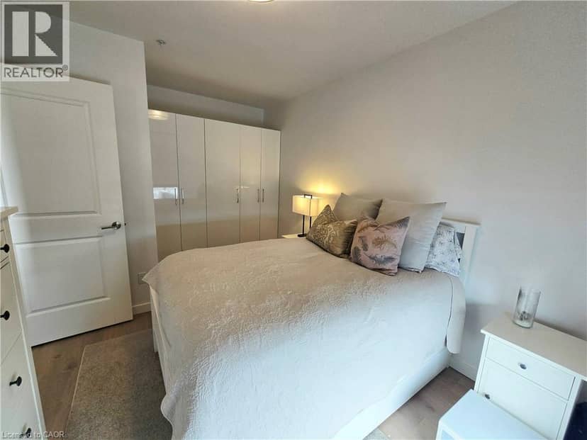 181 KING Street S Unit# 1812 — photo 17 of 40