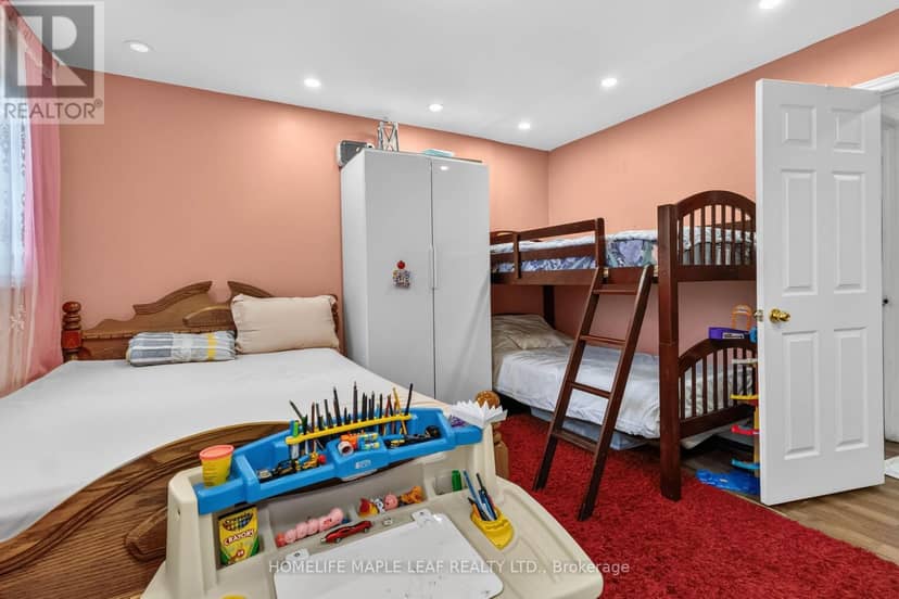 19 - 178 Grulke Street — photo 19 of 26