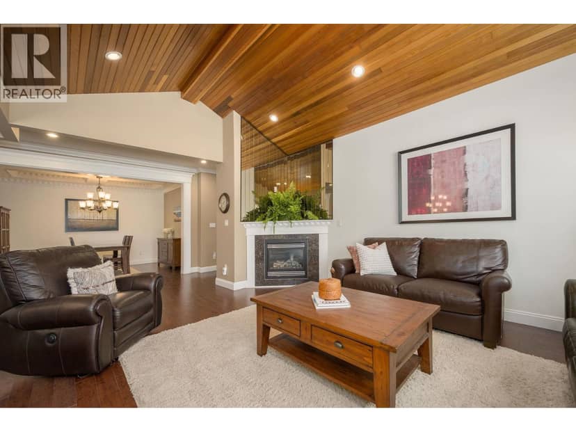 825 ROBINSON STREET, Coquitlam, photo 3