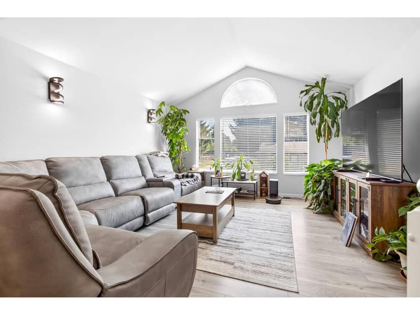 7755 ALDER STREET, Mission, photo 6
