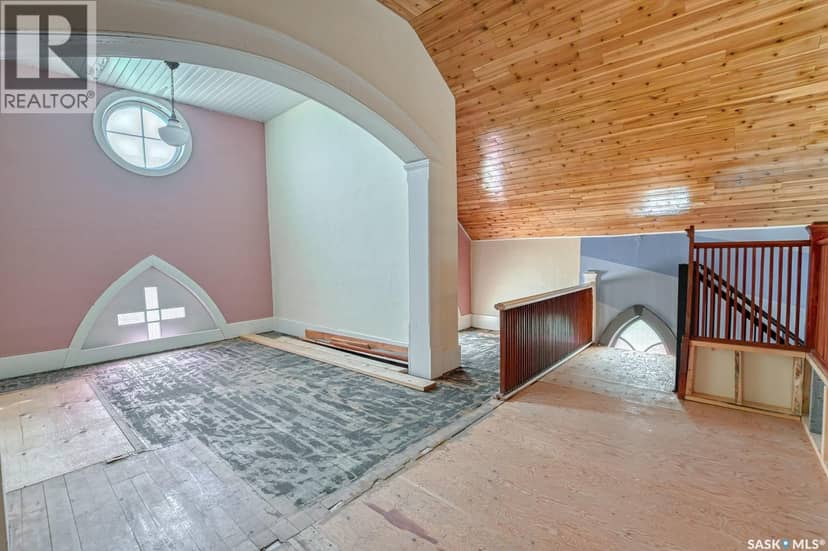 229 Victoria STREET — photo 18 of 32