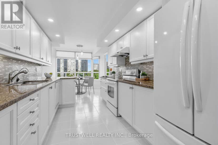 703 - 3181 Bayview Avenue, Toronto, photo 8