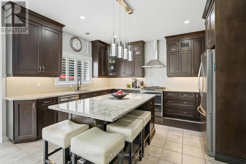 169 Michael Drive, Welland, photo 7