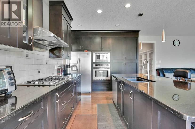 126 Panatella Crescent NW — photo 13 of 40
