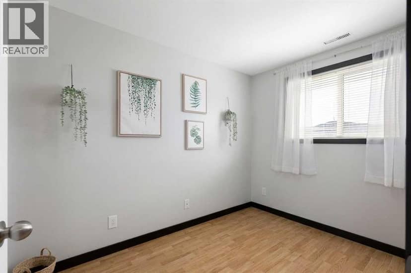 439 Sunset Drive — photo 29 of 40
