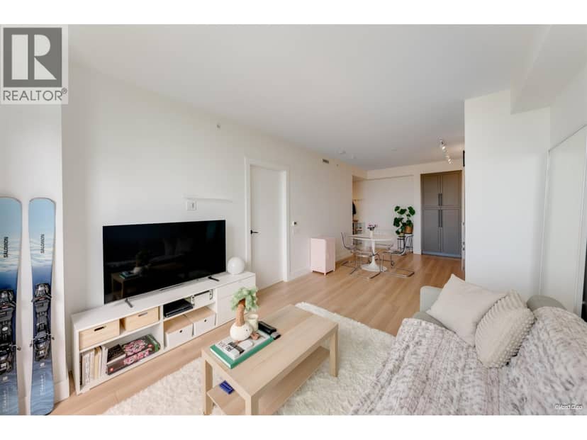 1001 8750 UNIVERSITY CRESCENT, Burnaby, photo 3