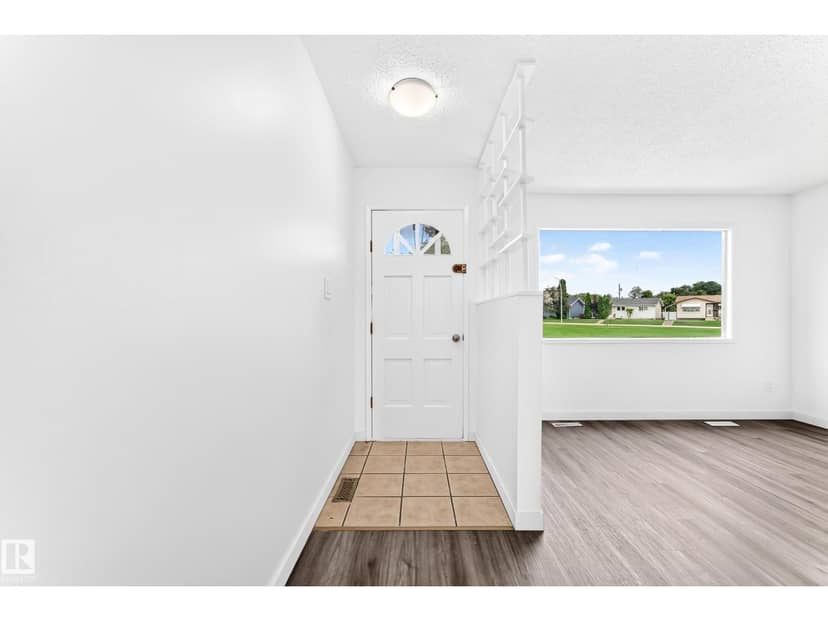 5519 142 AV NW NW, Edmonton, photo 6