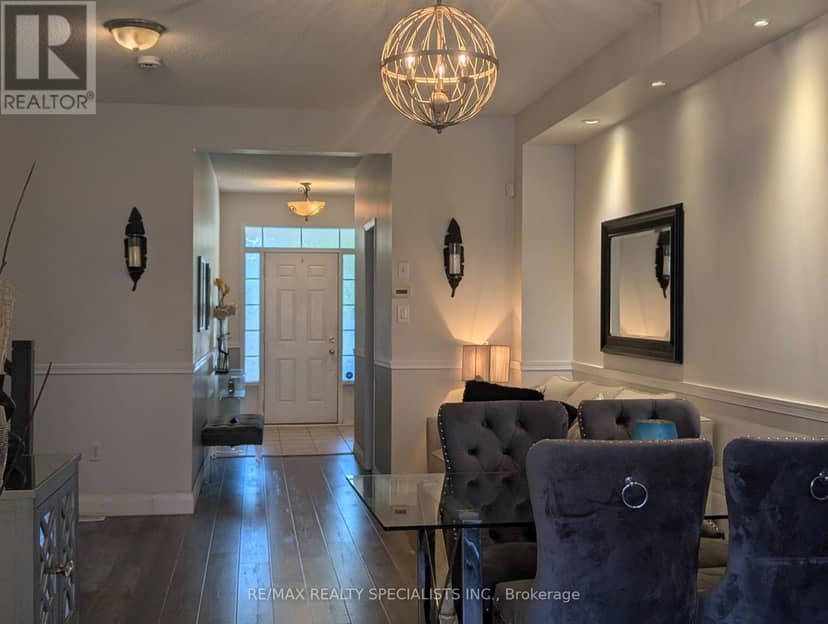 20 Thorp Crescent — photo 33 of 40