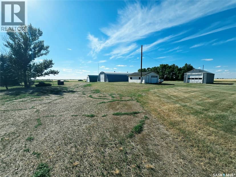 McCormick Acreage, Weyburn Rm No. 67, photo 3