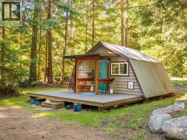 2656 VANCOUVER BOULEVARD, Savary Island