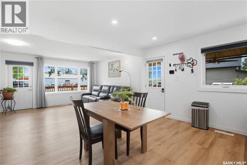 16 Walsh STREET — photo 13 of 40