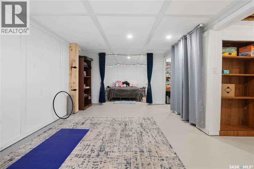 16 Walsh STREET — photo 22 of 40