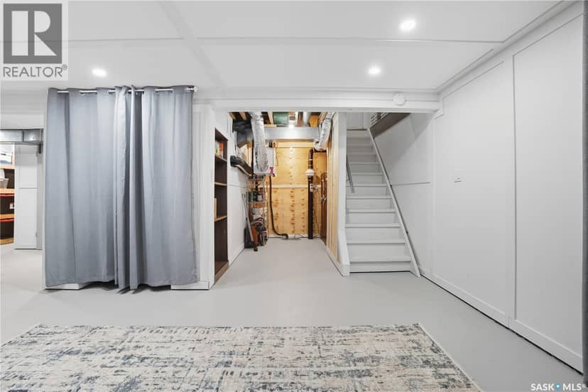 16 Walsh STREET — photo 25 of 40