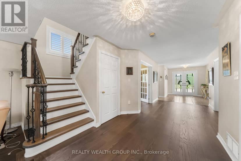 32 Reynolds Lane — photo 12 of 40