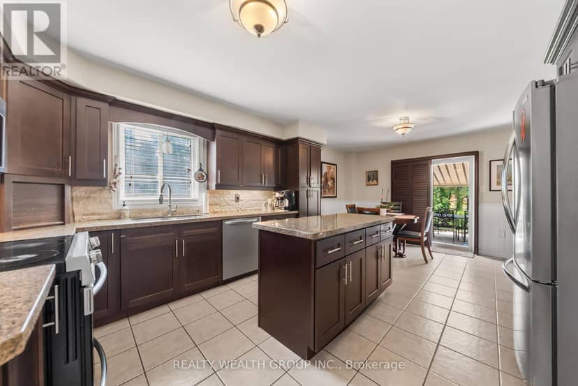 32 Reynolds Lane — photo 15 of 40