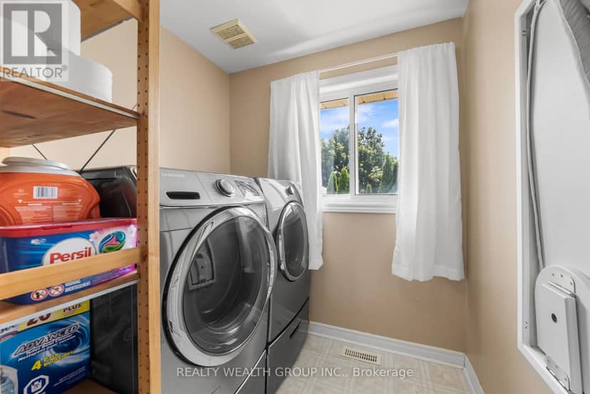 32 Reynolds Lane — photo 31 of 40