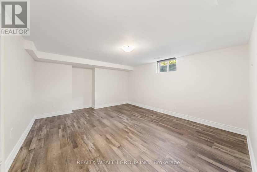 32 Reynolds Lane — photo 38 of 40