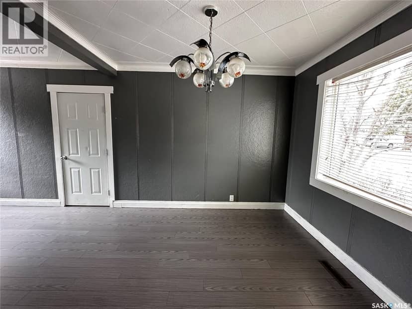 336 Mary STREET — photo 10 of 38