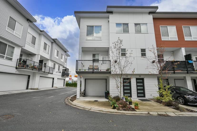 23 27640 LANTERN AVENUE, Abbotsford