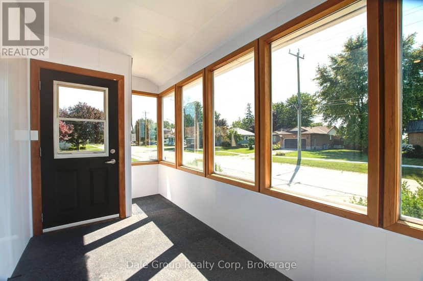 293 Albert Street, Central Huron, photo 2