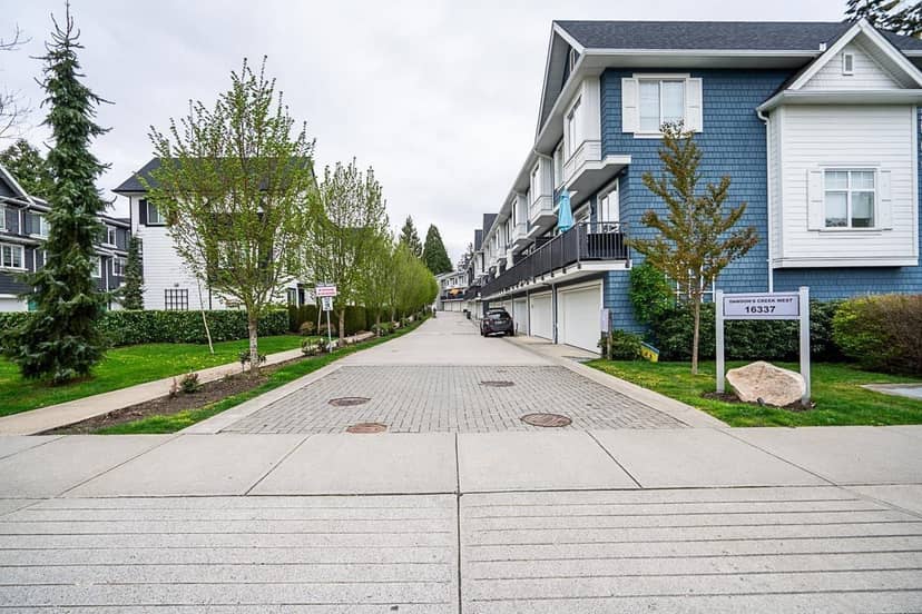 16337 15 AVENUE, Surrey